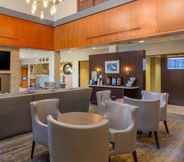 Bar, Cafe and Lounge 5 Comfort Inn & Suites Logan International Airport