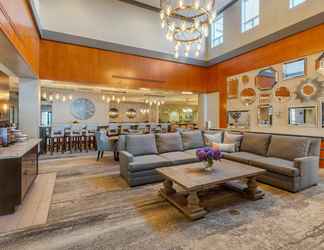 Lobby 2 Comfort Inn & Suites Logan International Airport