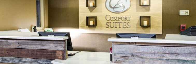 Lobby Comfort Suites