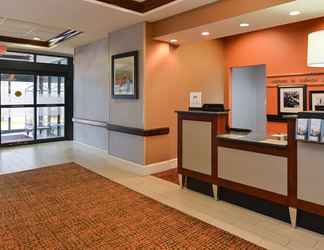 Lobby 2 Hampton Inn College Park