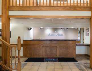 Lobi 2 AmericInn by Wyndham Wahpeton