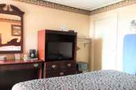 Bedroom Days Inn by Wyndham Tannersville