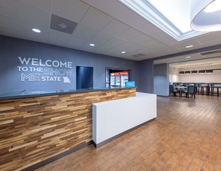 Lobby 2 Hampton Inn St. Robert/Ft. Leonard Wood