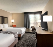 Kamar Tidur 7 La Quinta Inn & Suites by Wyndham St Louis Route 66