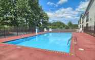 Swimming Pool 3 Baymont by Wyndham Caddo Valley/Arkadelphia