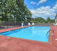 Swimming Pool 3 Baymont by Wyndham Caddo Valley/Arkadelphia