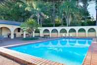 Swimming Pool Coffs Windmill Motel