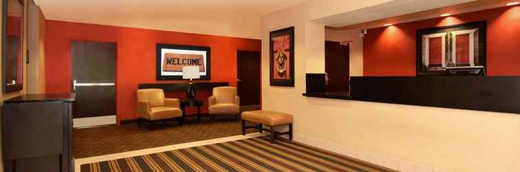 Lobby Extended Stay America Suites Chicago Lisle