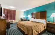 Bedroom 7 Quality Inn Loudon-Concord