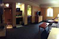 Common Space Holiday Inn North Phoenix