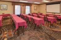 Functional Hall Comfort Inn & Suites