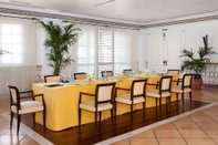 Functional Hall Seaside Grand Hotel Residencia