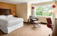 Kamar Tidur 7 Four Points by Sheraton Surrey