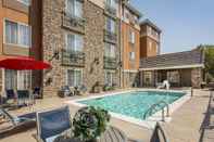 Swimming Pool TownePlace Suites by Marriott Boulder Broomfield/Interlocken