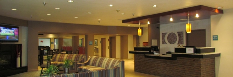 Lobby Ramada by Wyndham Glendale Heights/Lombard