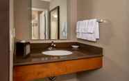 In-room Bathroom 4 SpringHill by Marriott Centreville/Chantilly