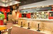 Bar, Cafe and Lounge 5 ibis Paris Porte De Bercy