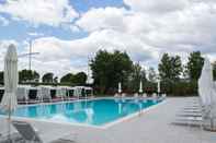 Swimming Pool Makedonia Palace