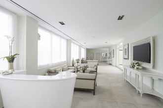 Lobby 4 Iberostar Selection Bavaro Suites All Inclusive