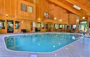 Swimming Pool 3 Quality Inn