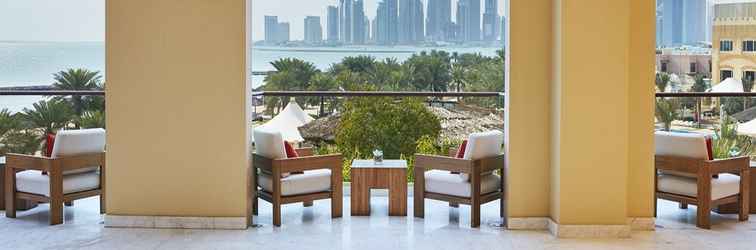 Lobby InterContinental Doha Beach & Spa, an IHG Hotel