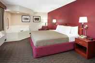 Bilik Tidur AmericInn by Wyndham Douglas/Saugatuck