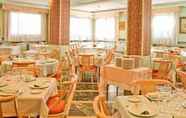 Restaurant 5 Tibur Hotel