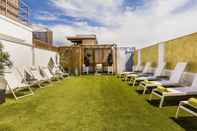 Swimming Pool Hotel Nouvel