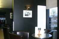 Bar, Cafe and Lounge Comfort Hotel Lille L'Union