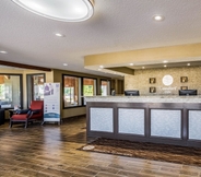 Lobi 4 Comfort Inn Norwalk - Sandusky