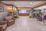 ล็อบบี้ La Quinta Inn & Suites by Wyndham Erie