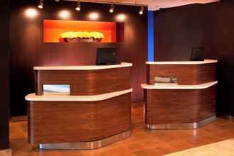 Sảnh chờ 4 Courtyard by Marriott Cleveland Independence