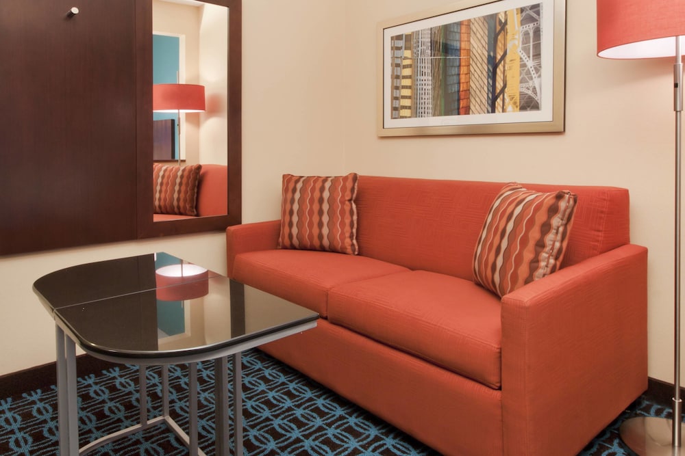 Ruang Umum Fairfield Inn by Marriott Philadelphia Airport