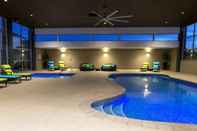 Swimming Pool Quality Hotel Parklake Shepparton