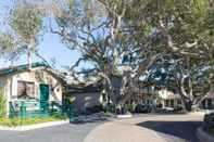 Exterior Sea Breeze Inn And Cottages