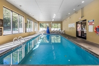 Swimming Pool Comfort Inn & Suites Dalton