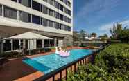 Hồ bơi 2 Rydges Bankstown