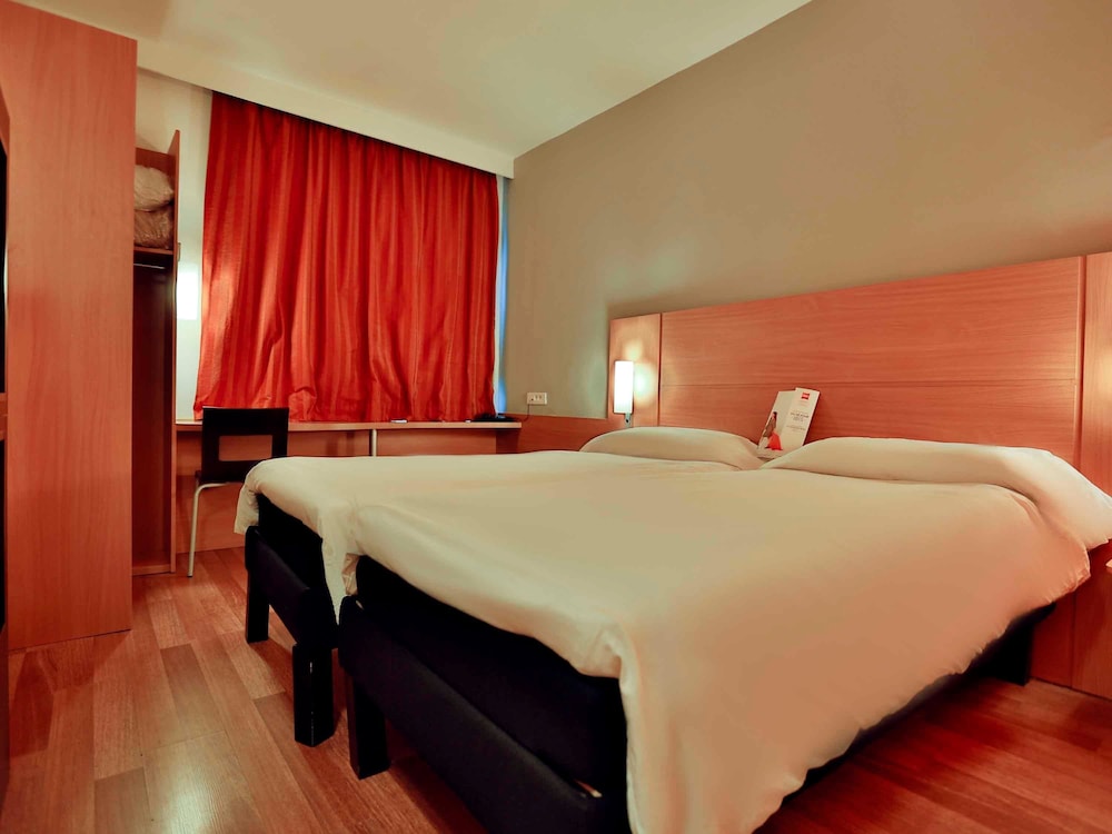 Bilik Tidur 7 Hotel ibis Fes