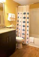 In-room Bathroom 4 Suburban Extended Stay Hotel Greenville Haywood Mall