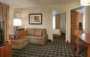 Common Space 2 TownePlace Suites Marriott Dulles Airport