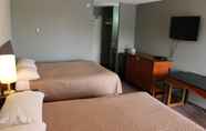 Bedroom 7 Travelodge by Wyndham Swift Current