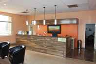 Lobby Travelodge by Wyndham Swift Current