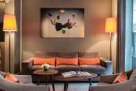 Lobby Hôtel Le Tourville by Inwood Hotels