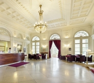 Lobby 5 Austria Trend Hotel Schloss Wilhelminenberg