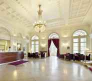 Lobi 5 Austria Trend Hotel Schloss Wilhelminenberg