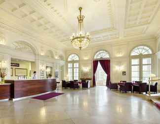 Lobi 2 Austria Trend Hotel Schloss Wilhelminenberg