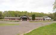 Exterior 2 AmeriVu Inn and Suites - St. Croix Falls