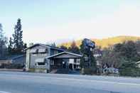 Exterior Mariposa Lodge