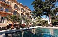 Swimming Pool 2 Golden Tulip Cannes hotel de Paris