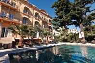 Swimming Pool Golden Tulip Cannes hotel de Paris